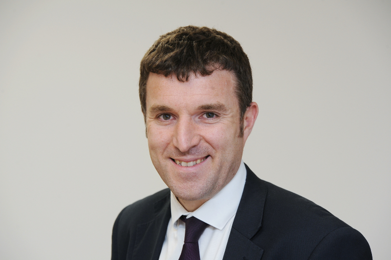 Jonathan Lewis